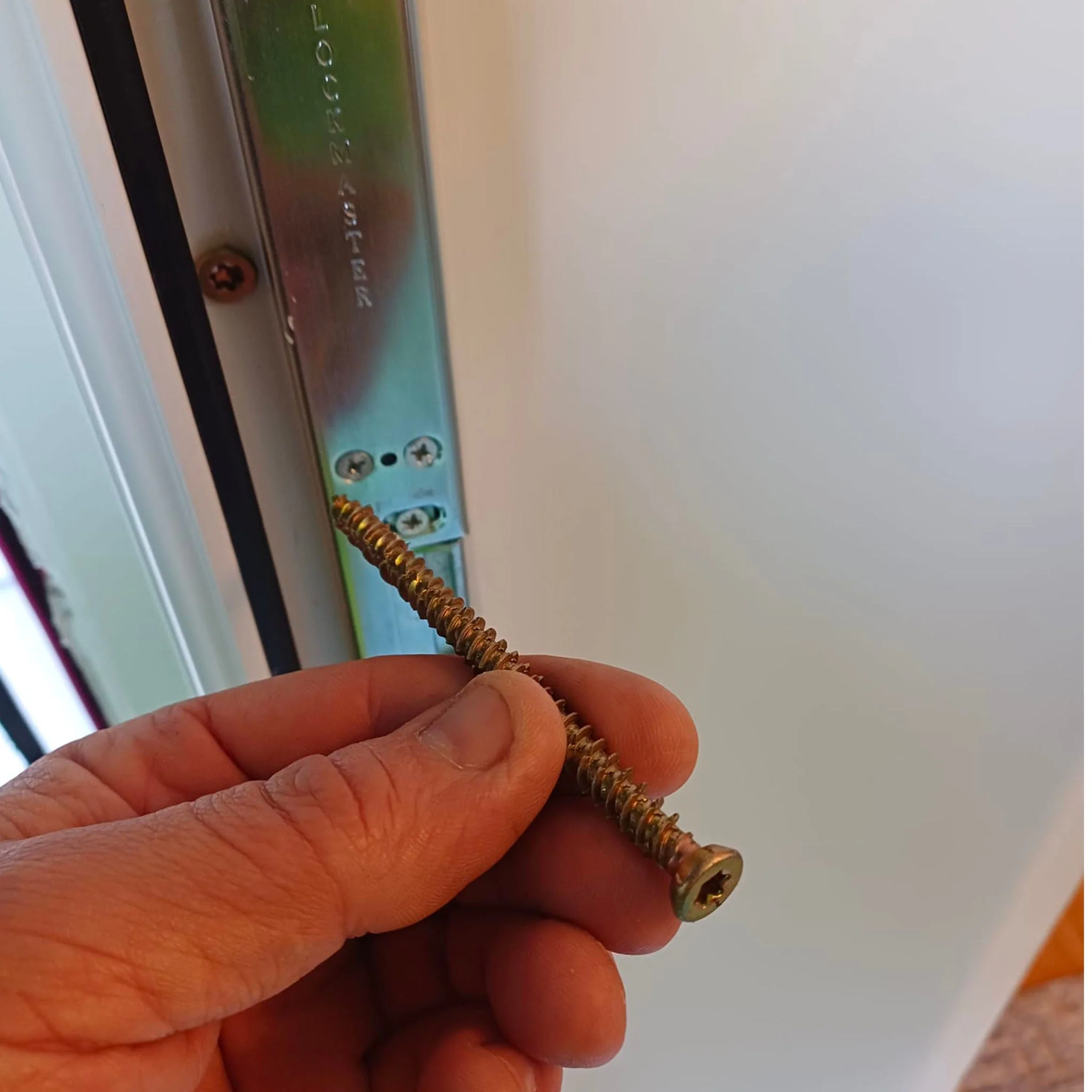 Concrete And Masonry Frame Fixing Screws 100 Box - Image 3