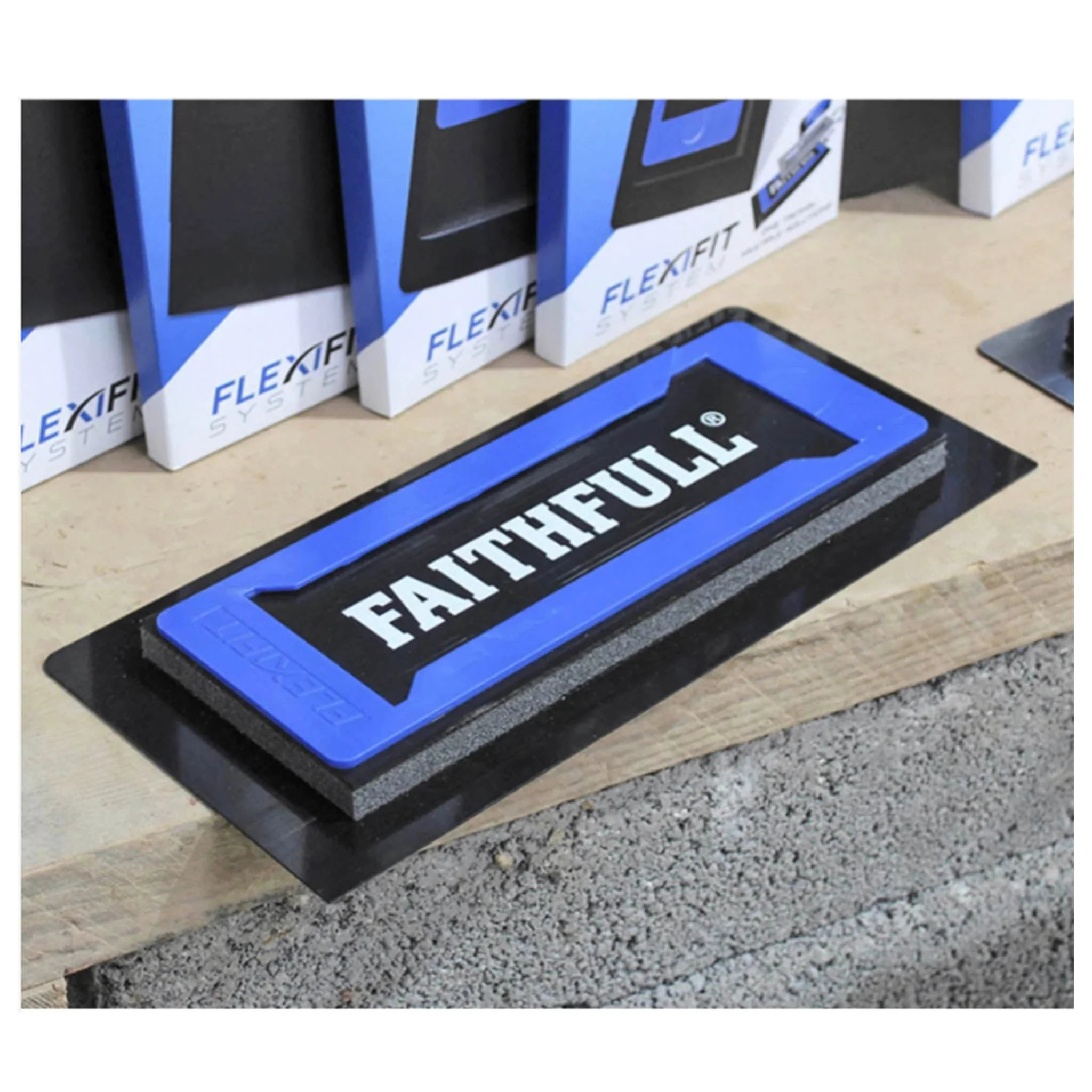 Faithfull Flexifit Foam Trowel 300mm - 12in - Image 2